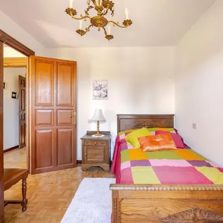 Bungalow En Colloto, Espana Camping