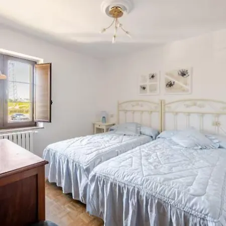 Bungalow En Colloto, Espana