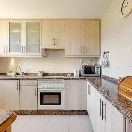 Bungalow En Colloto, Espana *